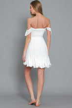 Load image into Gallery viewer, WHITE STRAPLESS RUFFLE DRESS
