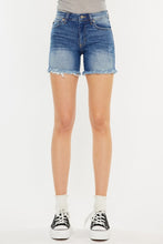Load image into Gallery viewer, HIGH RISE FRAY HEM SHORTS

