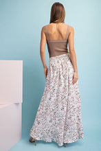 Load image into Gallery viewer, FLORAL PRINT BUTTON SKIRT
