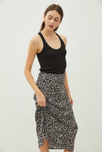 Load image into Gallery viewer, BLACK/WHITE FLORAL MIDI SKIRT
