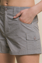 Load image into Gallery viewer, GRAY CARGO SHORTS
